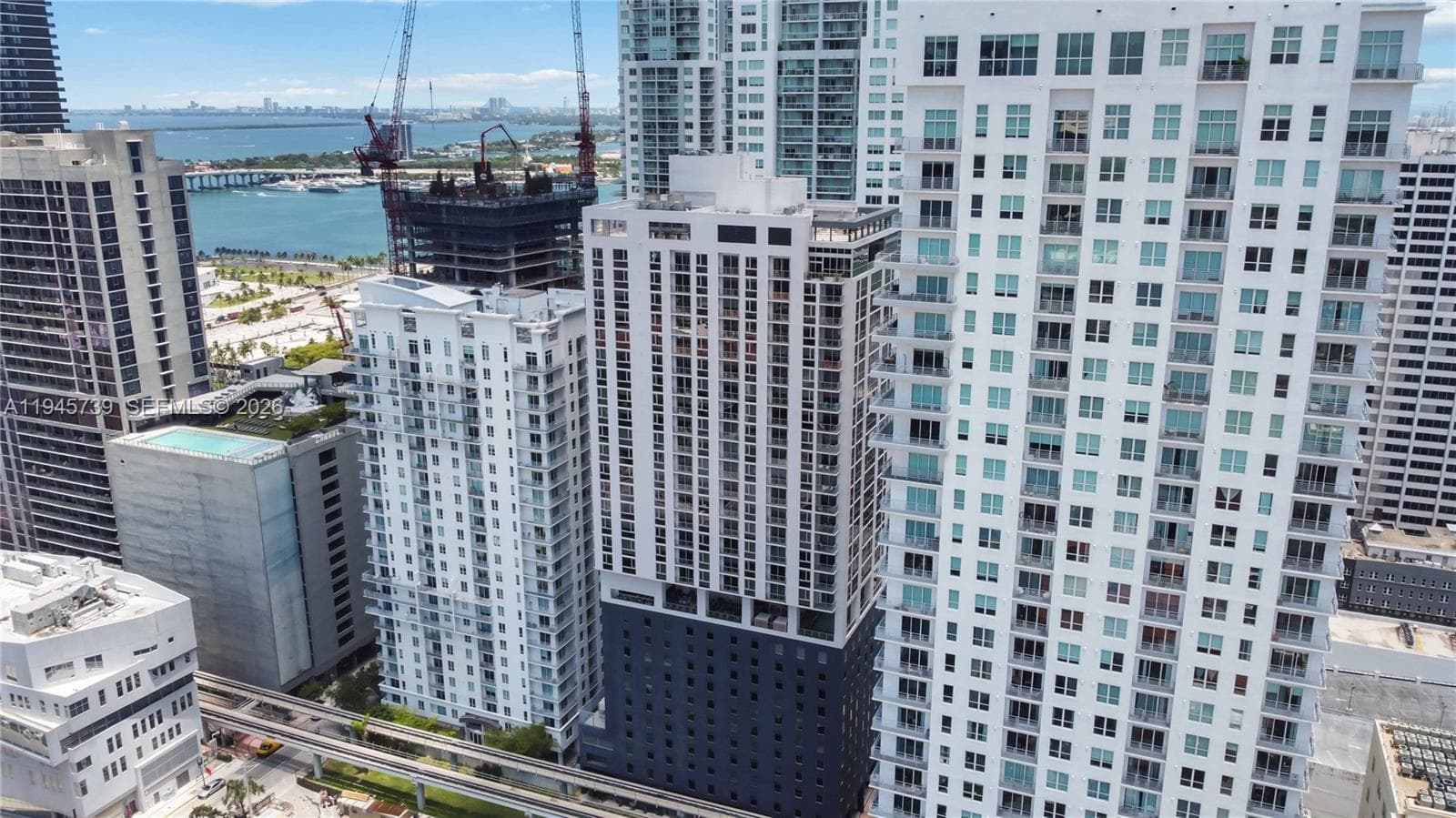 227 NE 2nd St # 2506, Miami FL 33132 — 27