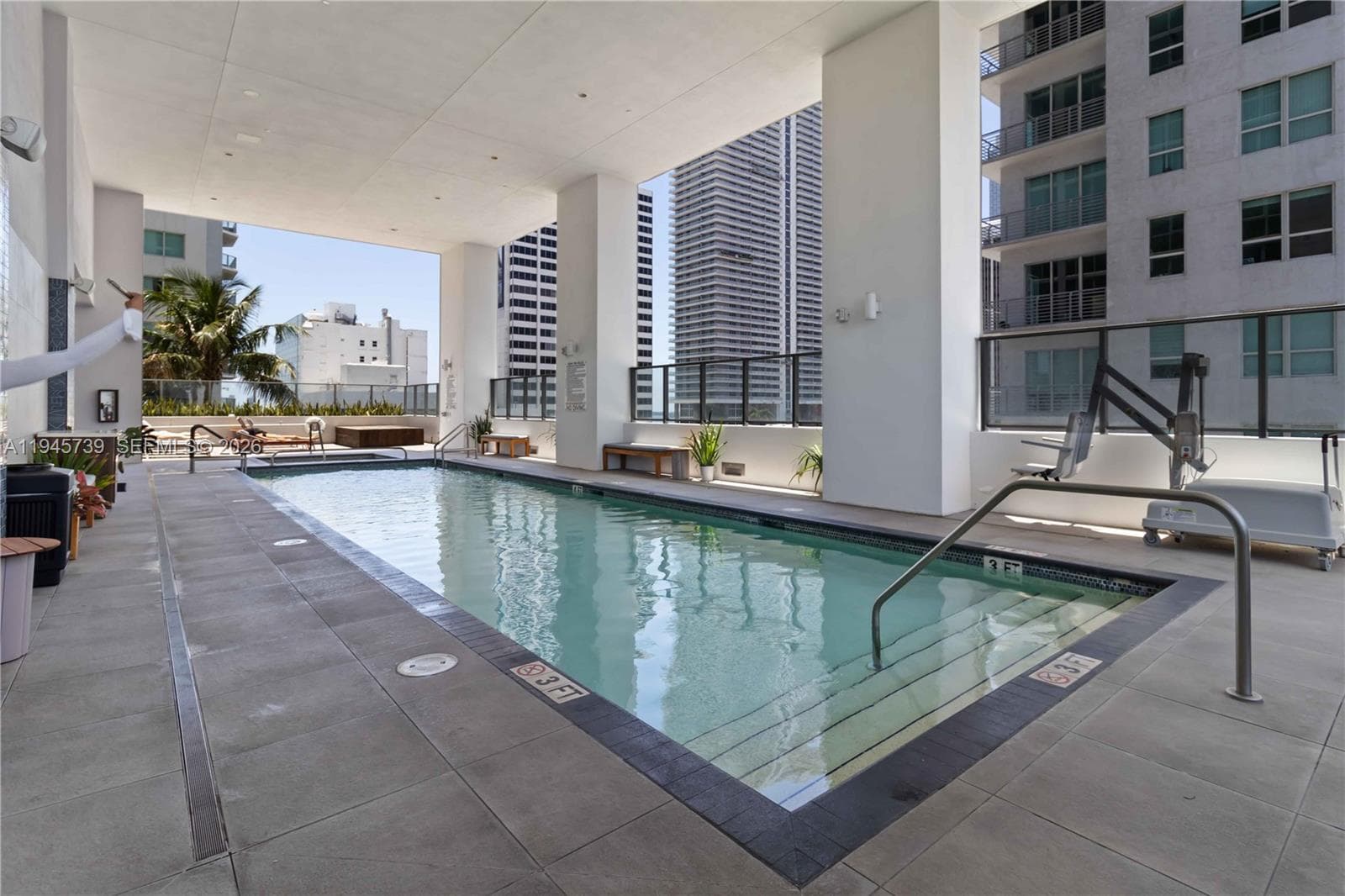 227 NE 2nd St # 2506, Miami FL 33132 — 47