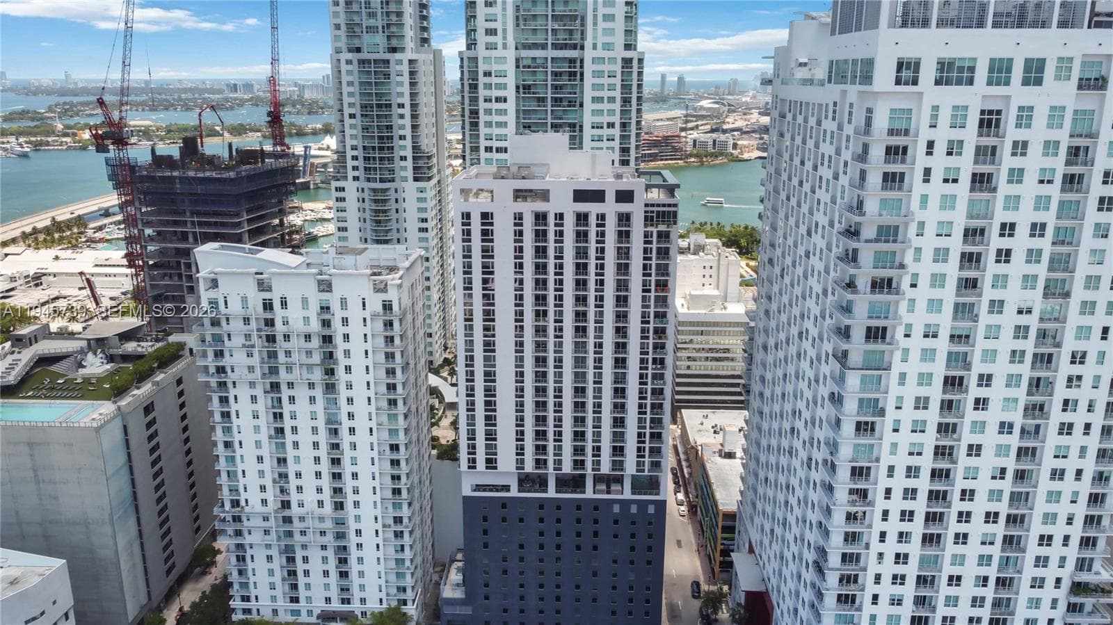 227 NE 2nd St # 2506, Miami FL 33132 — 26