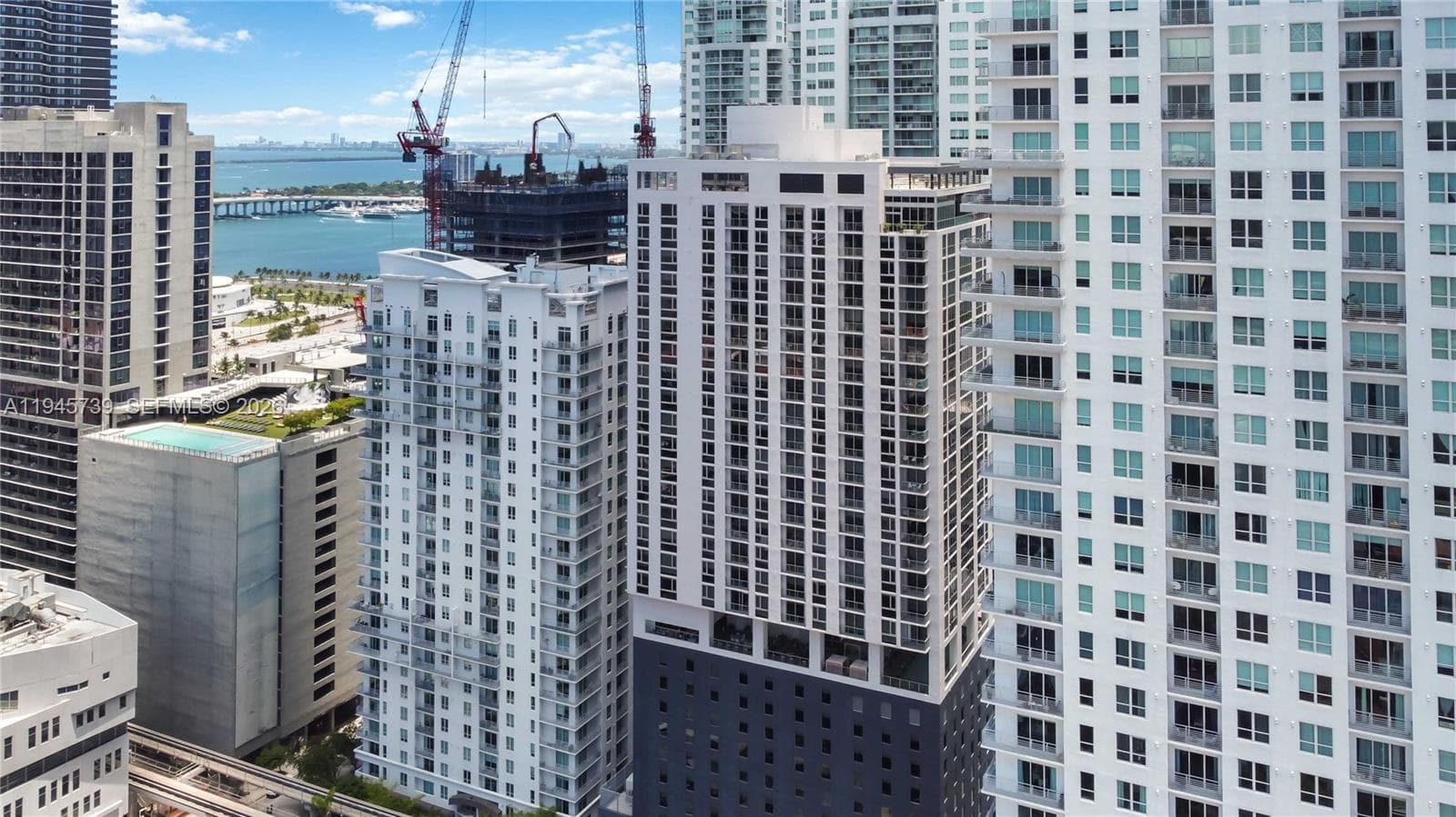227 NE 2nd St # 2506, Miami FL 33132 — 28