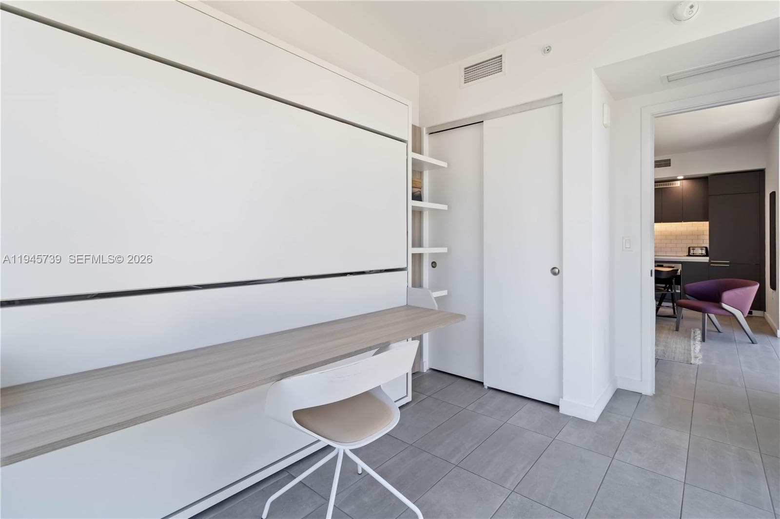 227 NE 2nd St # 2506, Miami FL 33132 — 19