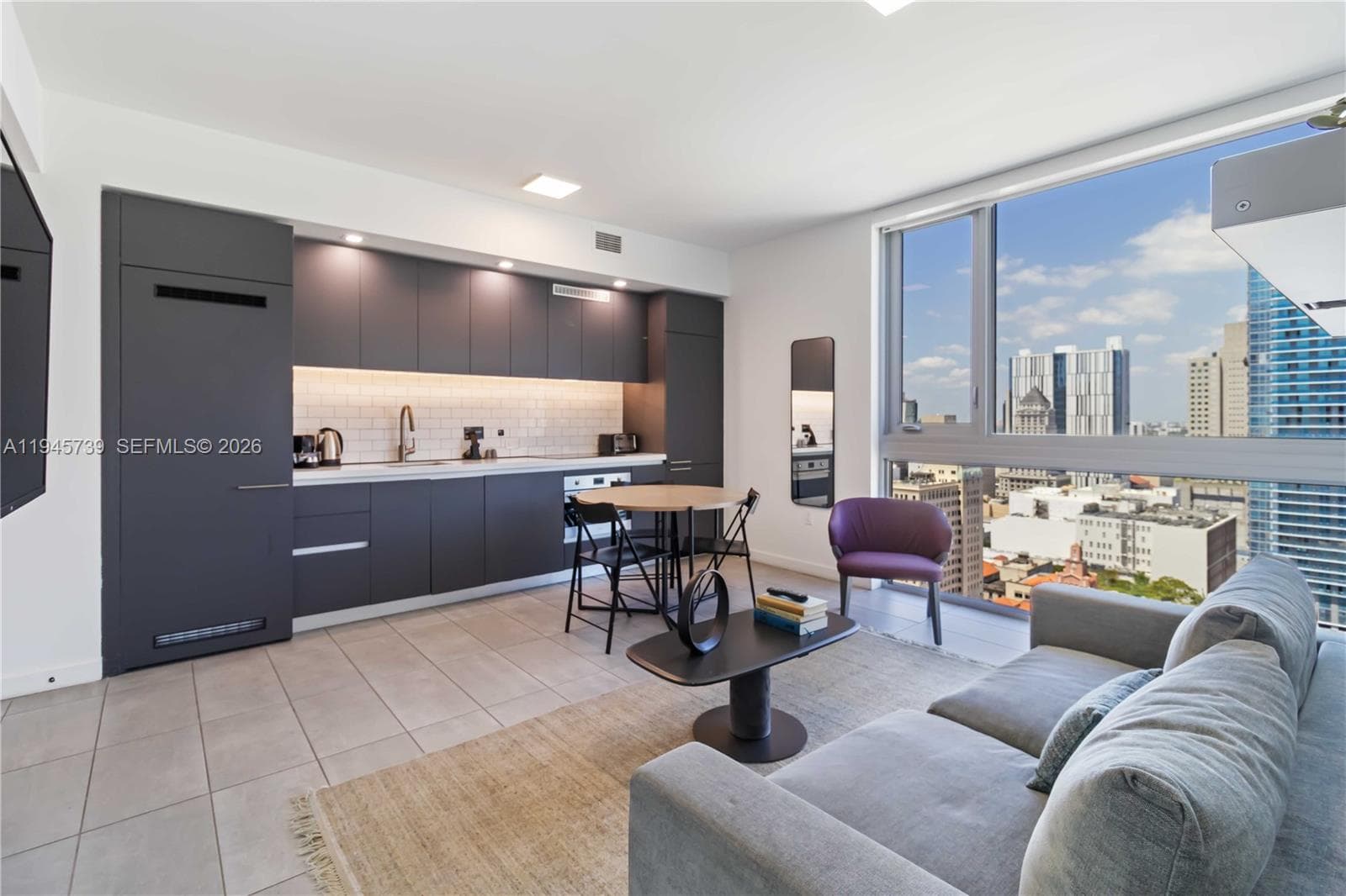 227 NE 2nd St # 2506, Miami FL 33132 — 4
