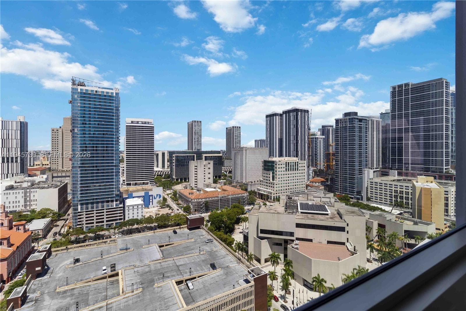 227 NE 2nd St # 2506, Miami FL 33132 — 25