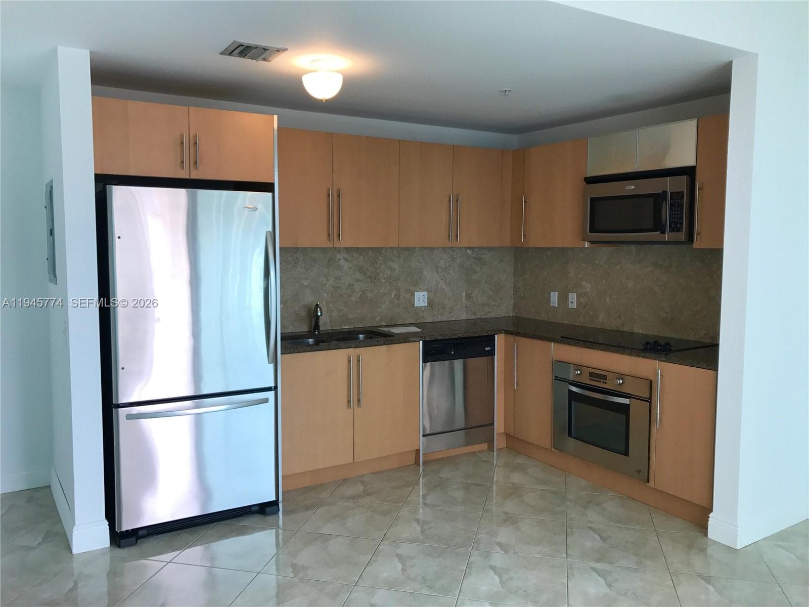 300 S Biscayne Blvd # 1803, Miami FL 33131 — 9