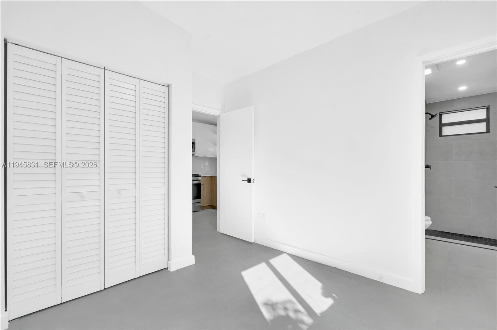 3040 NW 93rd # D, Miami FL 33147 — 4