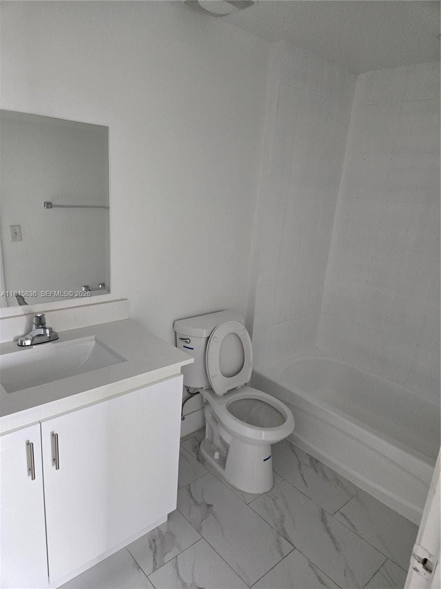 275 NE 18th St # 503, Miami FL 33132 — 3