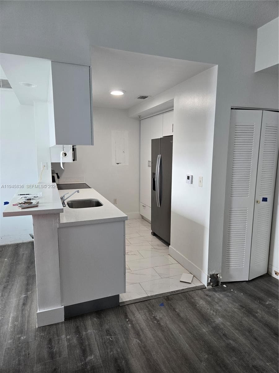 275 NE 18th St # 503, Miami FL 33132 — 8