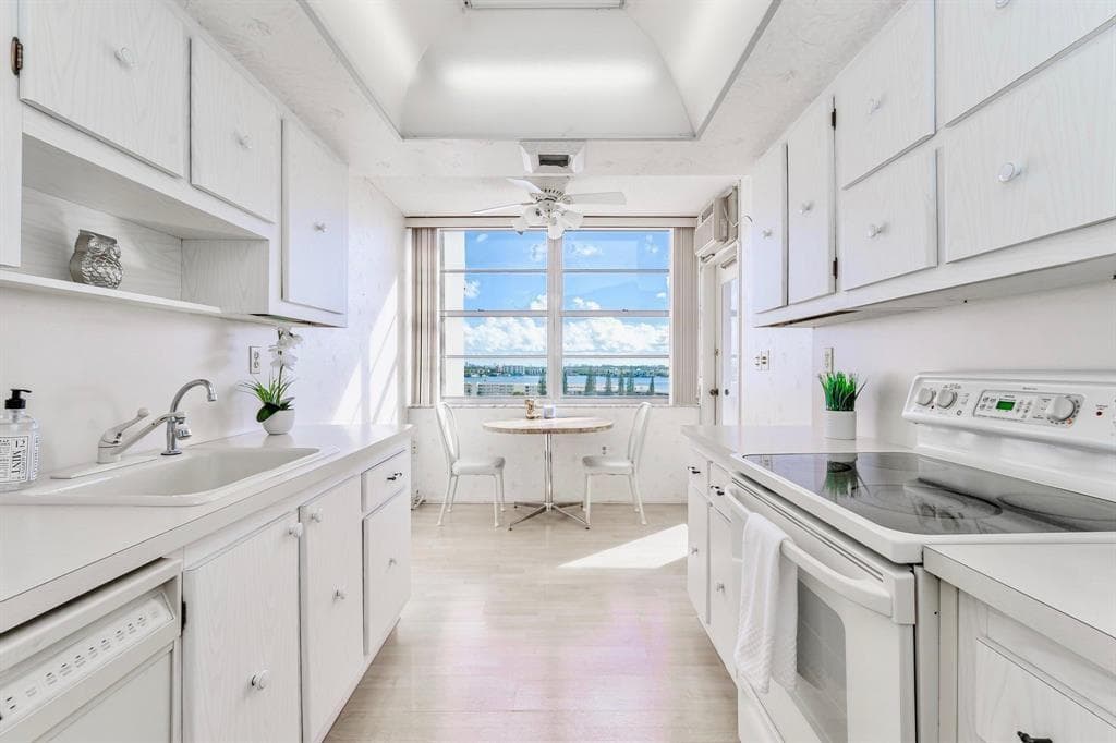 18031 Biscayne Boulevard # 1104, Aventura FL 33160 — 6