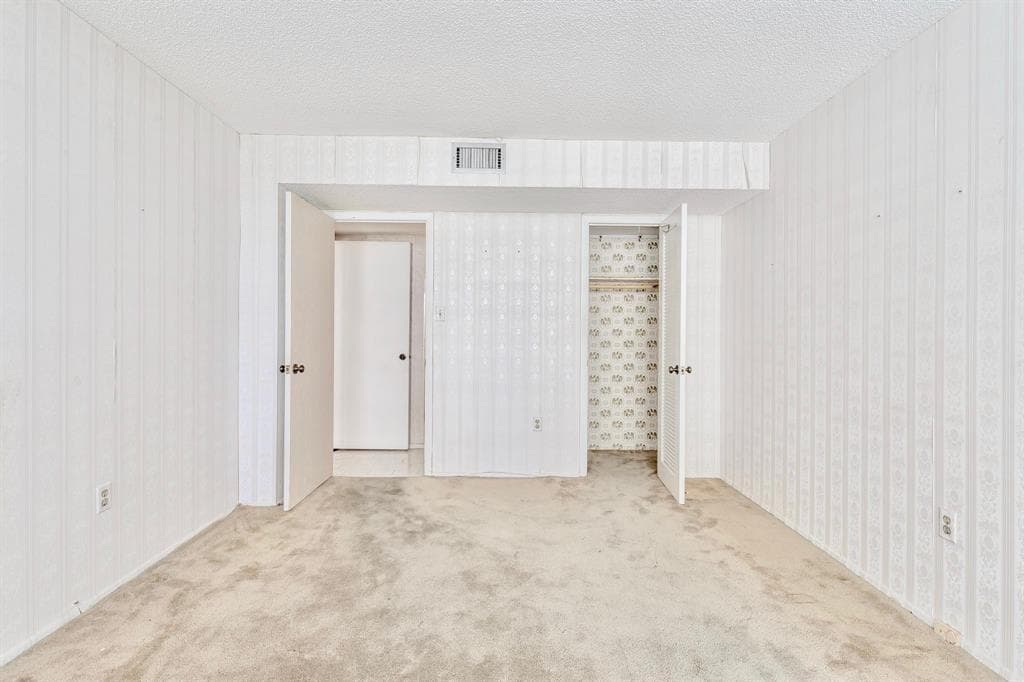 18031 Biscayne Boulevard # 1104, Aventura FL 33160 — 16