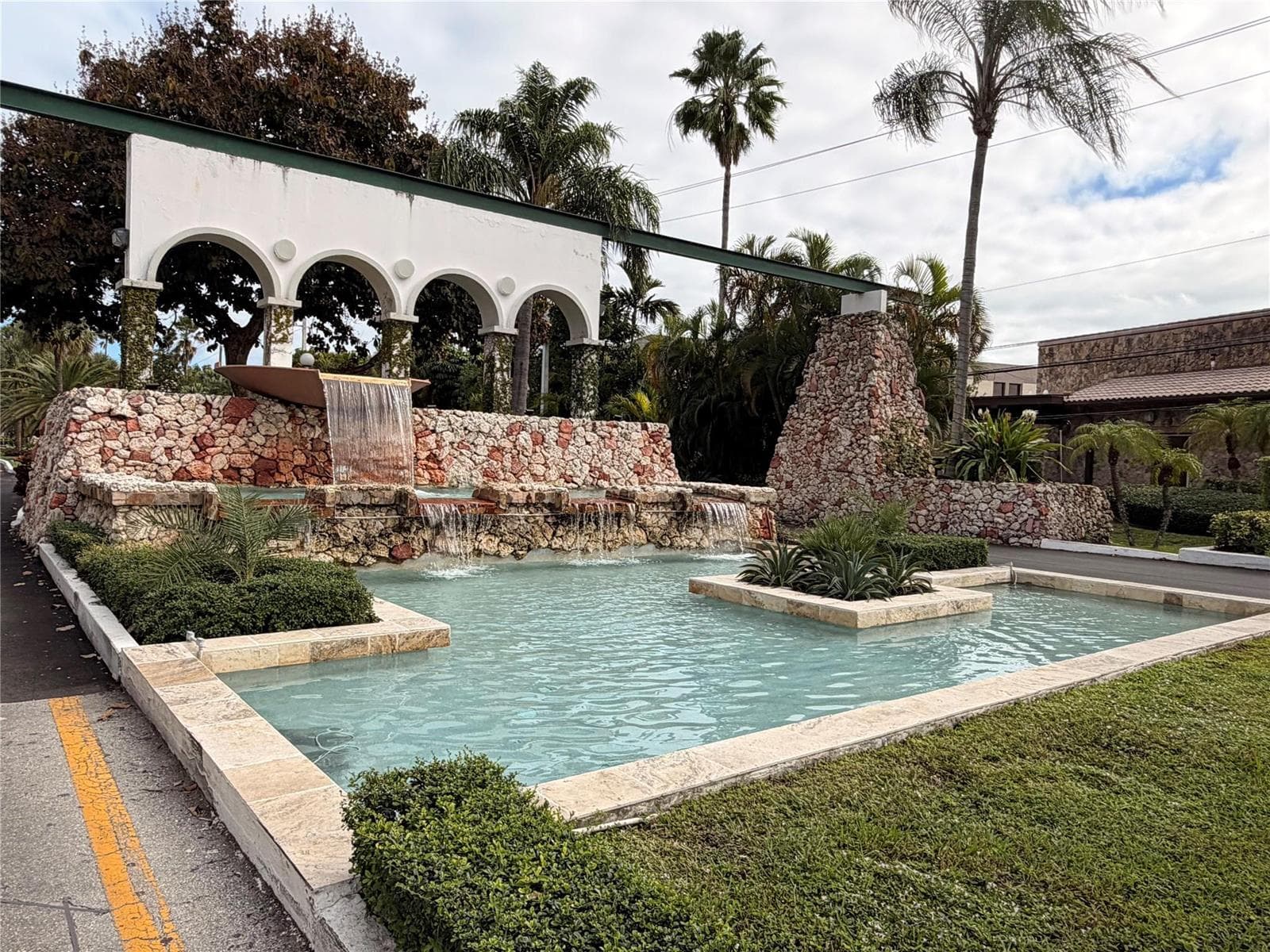 18031 Biscayne Boulevard # 1104, Aventura FL 33160 — 32