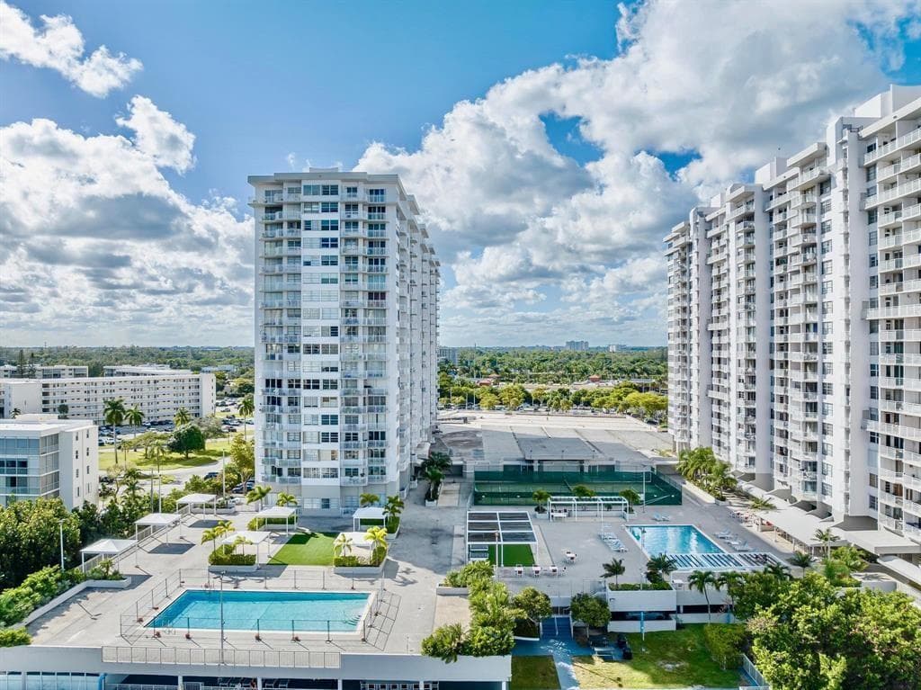 18031 Biscayne Boulevard # 1104, Aventura FL 33160 — 20