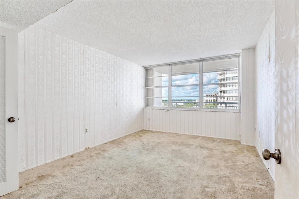 18031 Biscayne Boulevard # 1104, Aventura FL 33160 — 11
