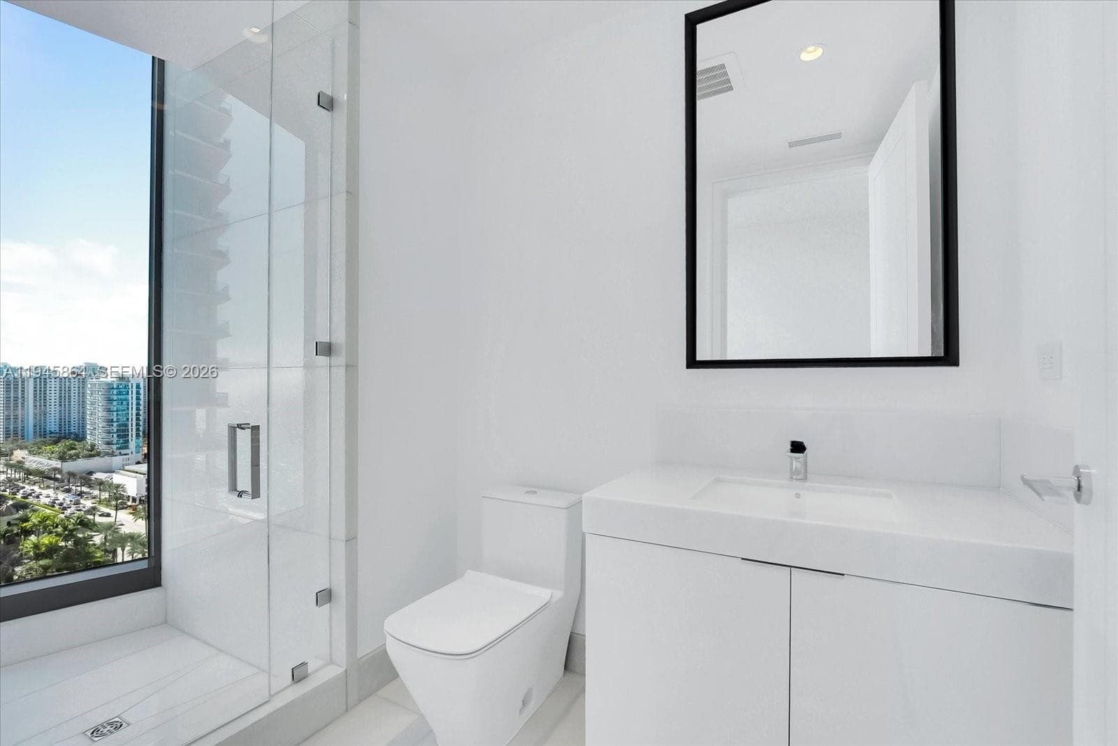 17975 Collins Ave # N1801, Sunny Isles Beach FL 33160 — 30