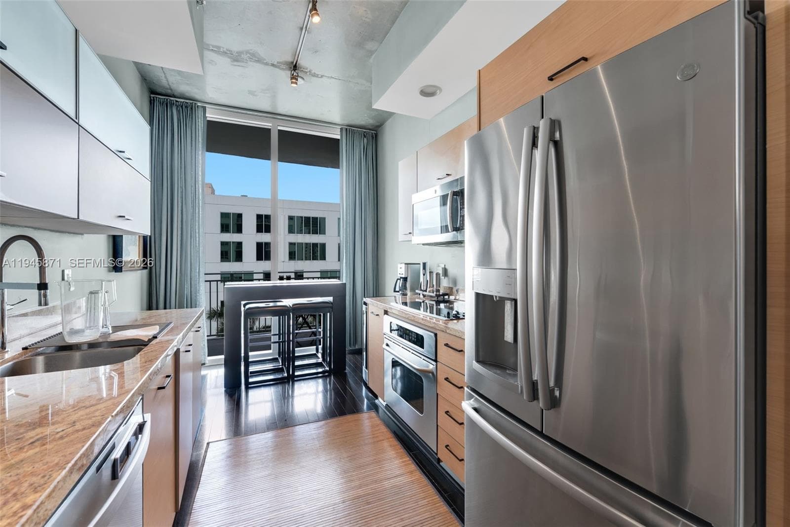 2275 Biscayne Blvd # 705, Miami FL 33137 — 23