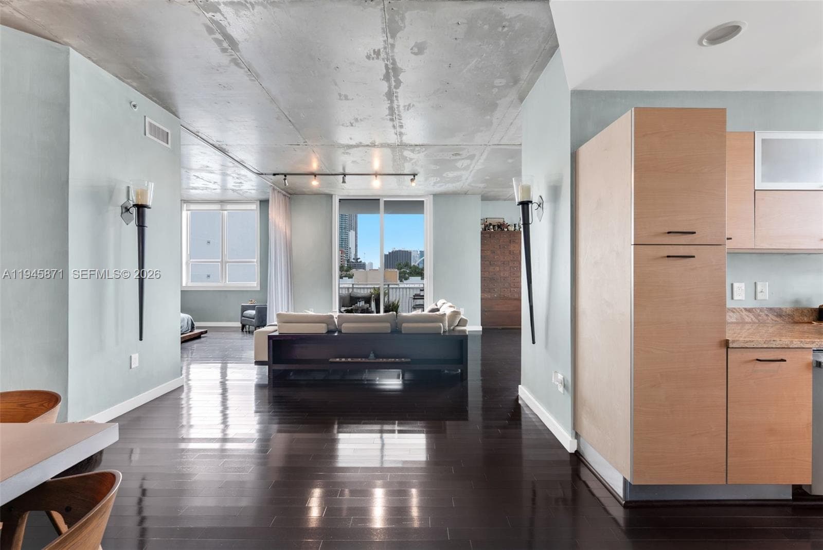 2275 Biscayne Blvd # 705, Miami FL 33137 — 2