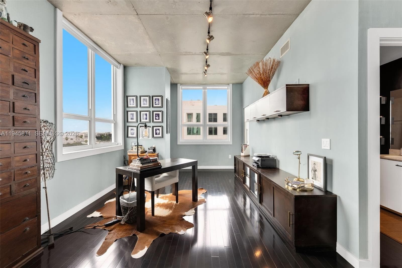 2275 Biscayne Blvd # 705, Miami FL 33137 — 17