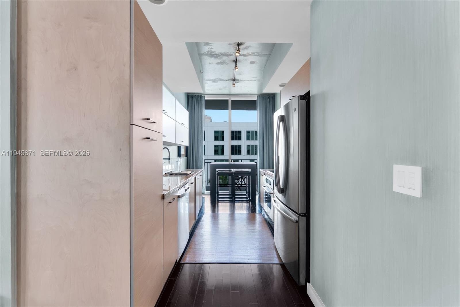 2275 Biscayne Blvd # 705, Miami FL 33137 — 22