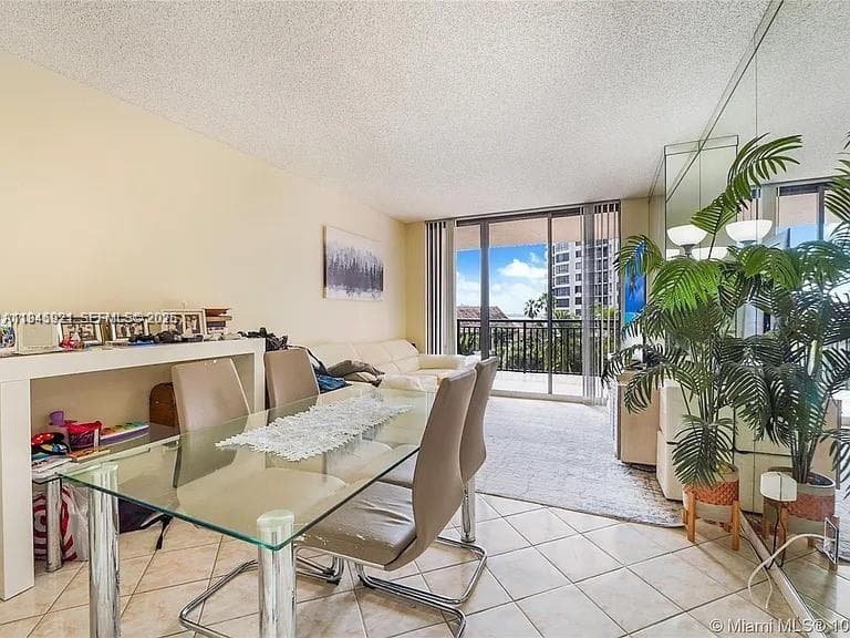 540 Brickell Key Dr # 603, Miami FL 33131 — 2