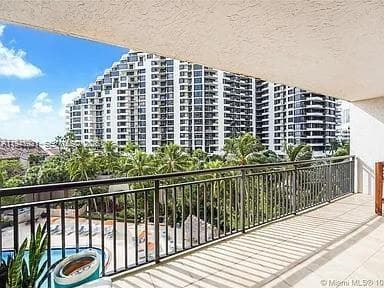 540 Brickell Key Dr # 603, Miami FL 33131 — 3