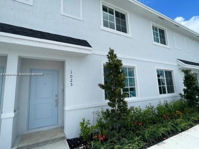 1025 NW 5th St, Florida City FL 33034 — 1