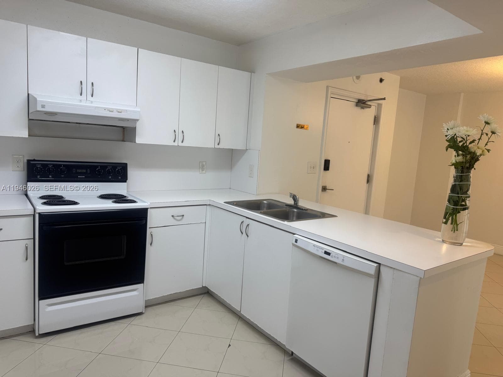 104 SW 9th St # 1403, Miami FL 33130 — 5