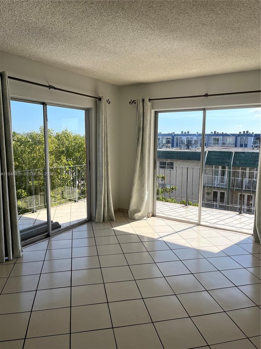 6780 W 2nd Ct # 408, Hialeah FL 33012 — 3