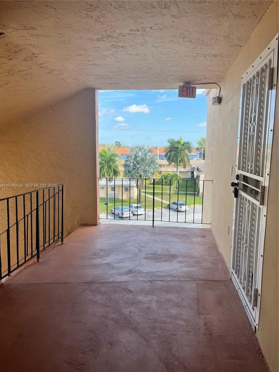 6780 W 2nd Ct # 408, Hialeah FL 33012 — 1