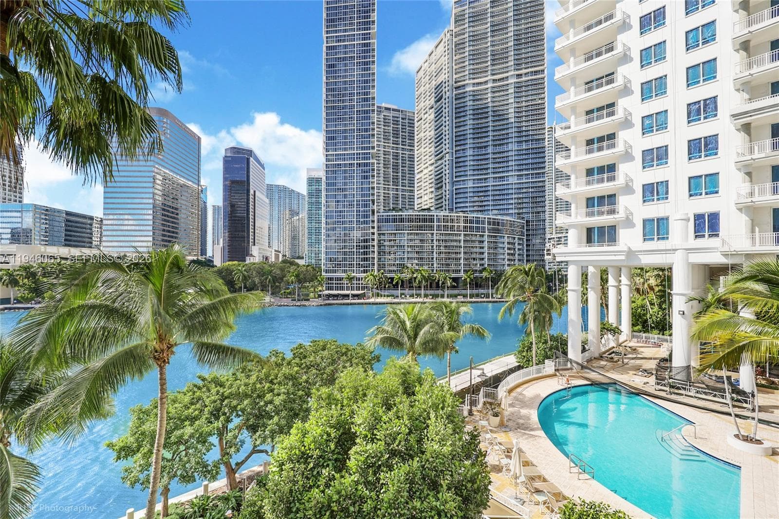 701 Brickell Key Blvd # 404, Miami FL 33131 — 1