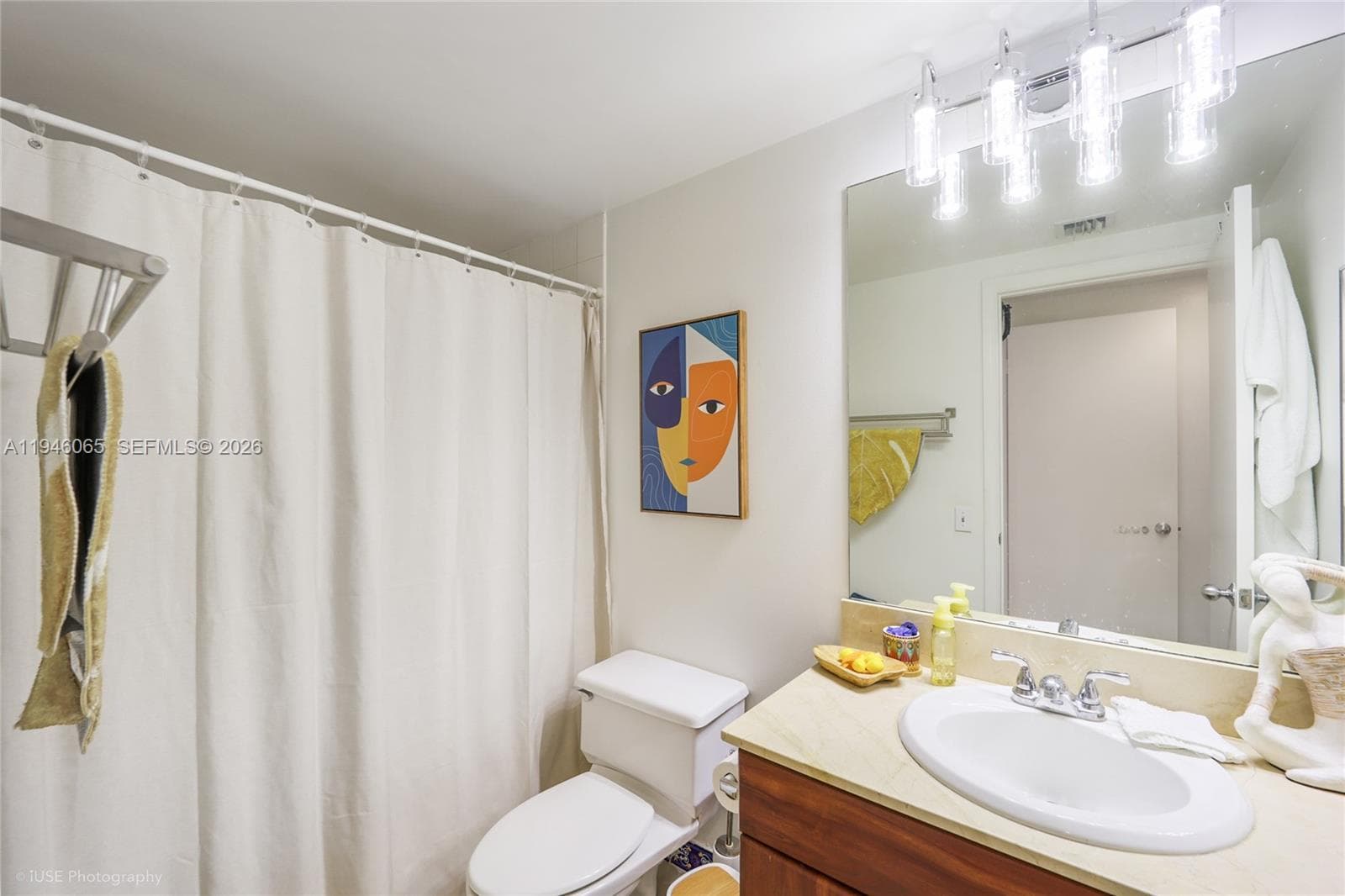 701 Brickell Key Blvd # 404, Miami FL 33131 — 11