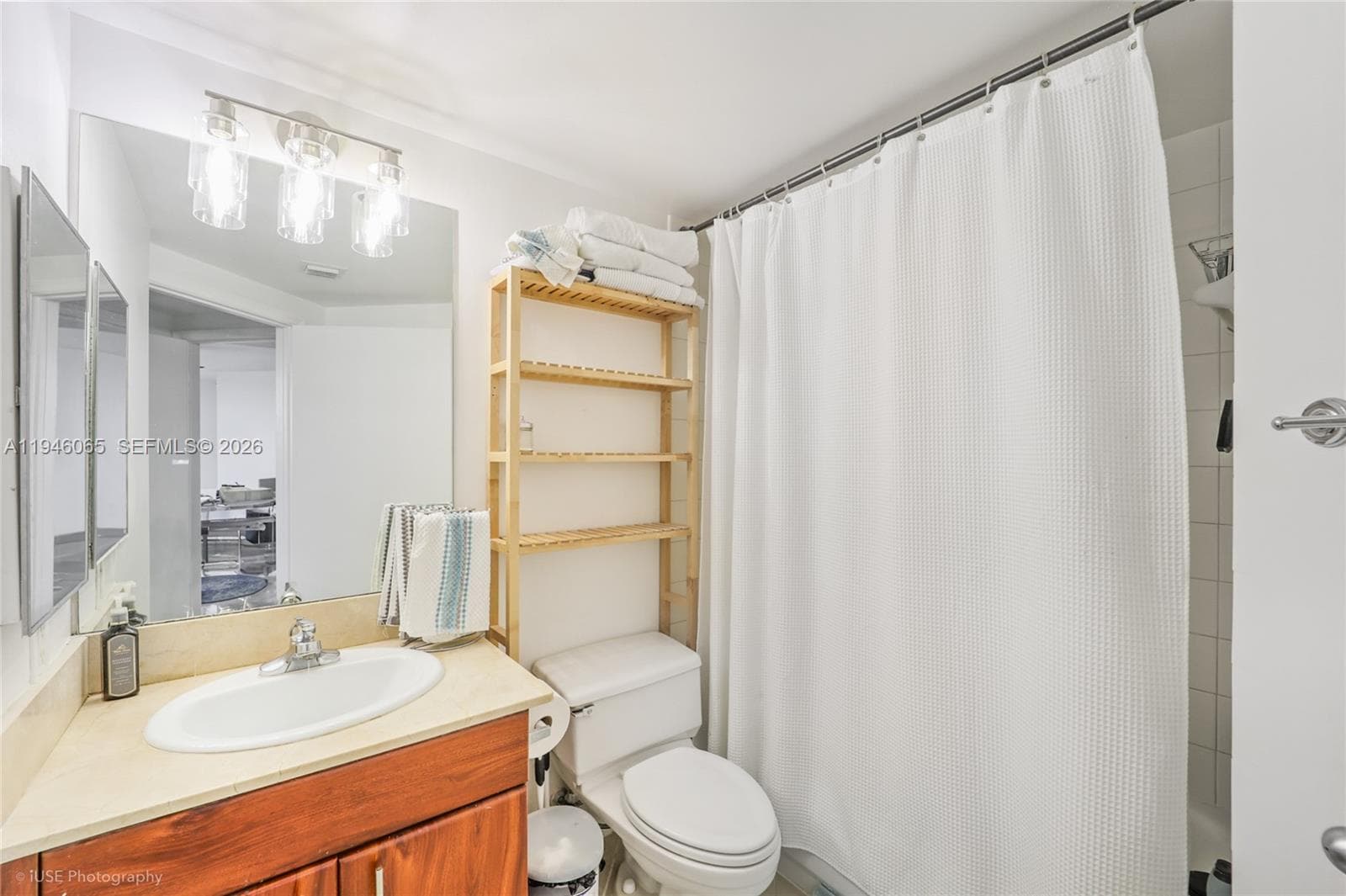 701 Brickell Key Blvd # 404, Miami FL 33131 — 8