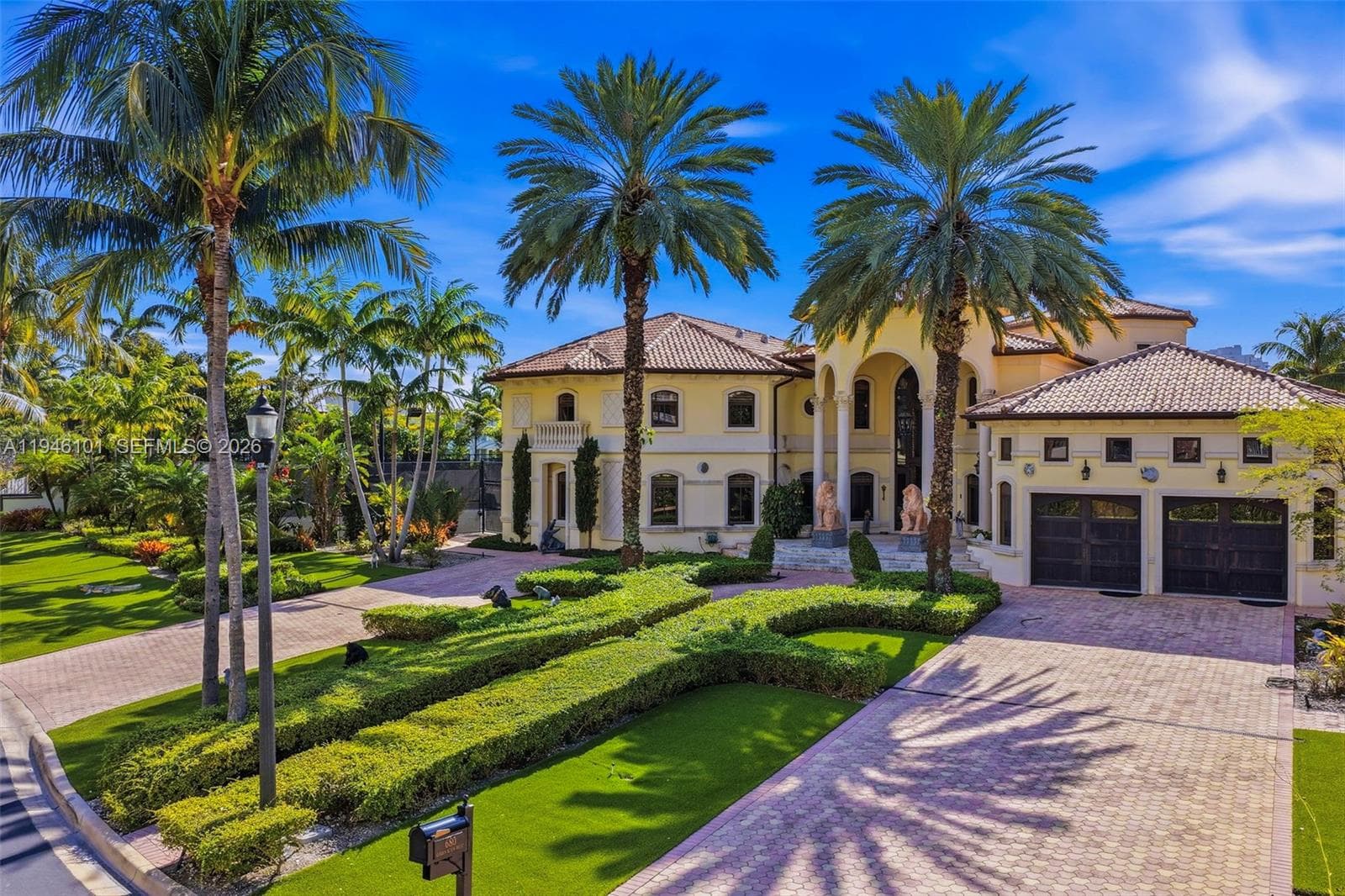 680 Golden Beach Dr, Golden Beach FL 33160 — 92