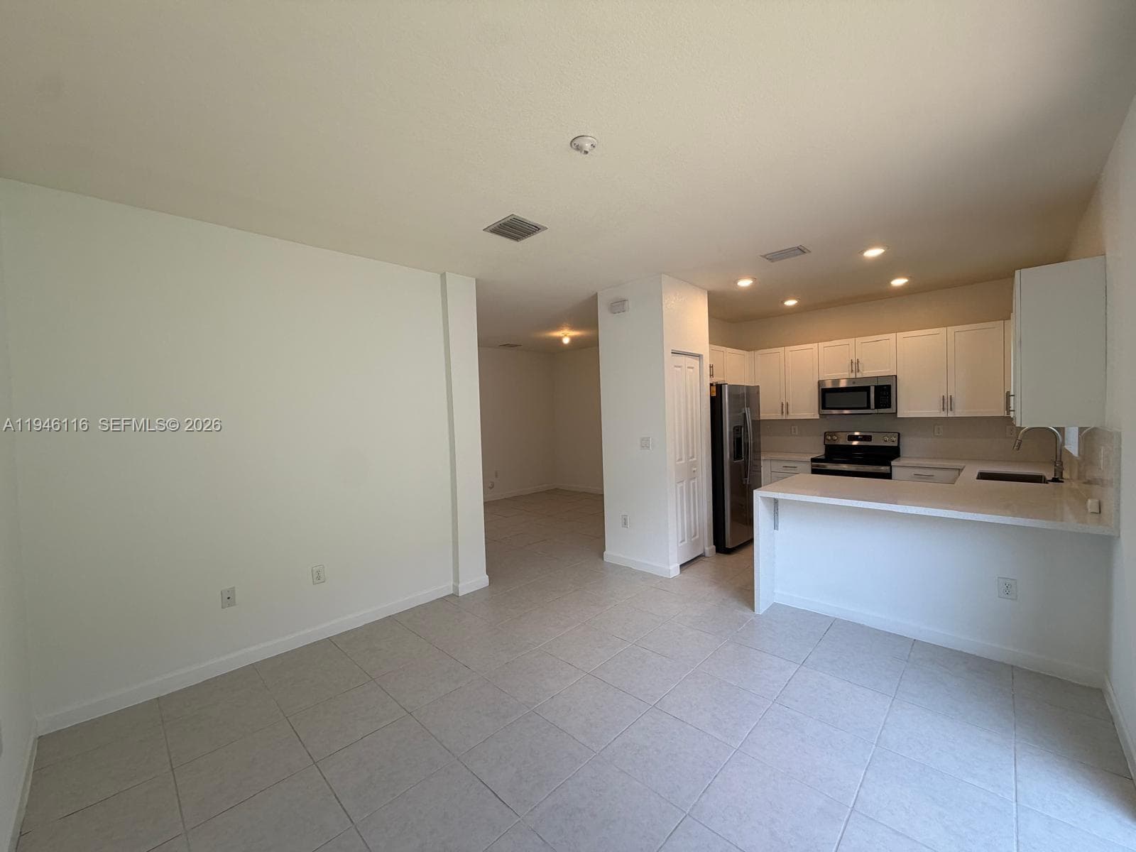3326 W 112th St, Hialeah FL 33018 — 7