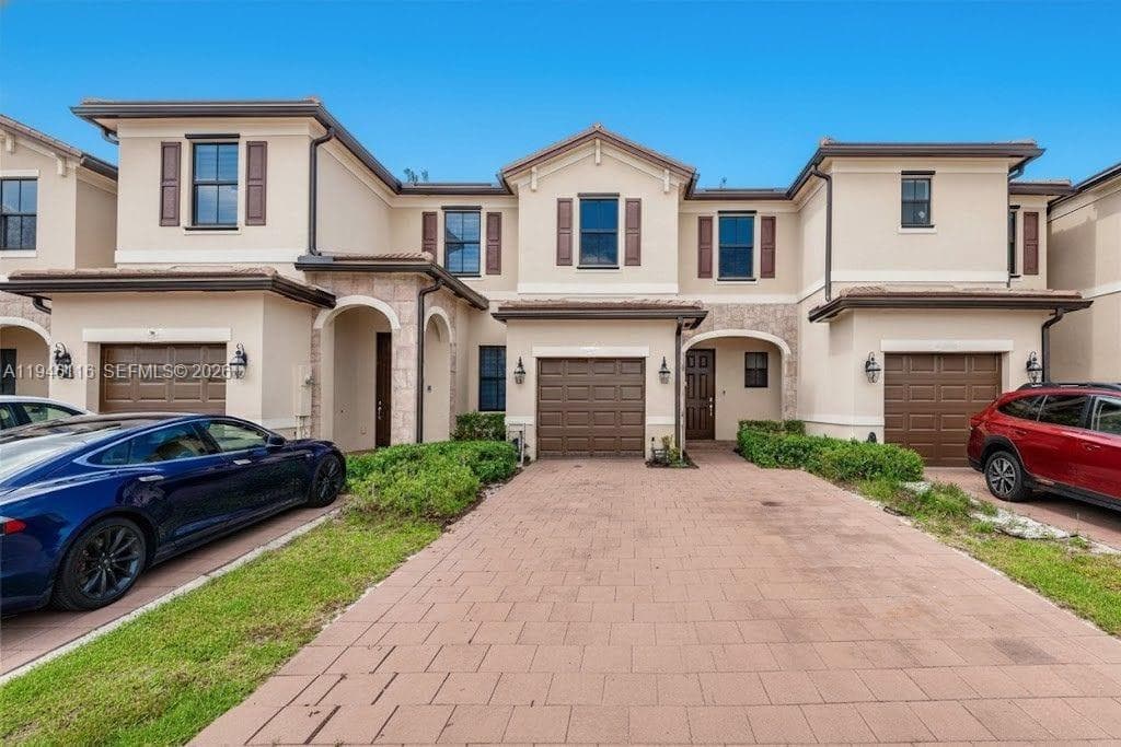 3326 W 112th St, Hialeah FL 33018 — 1