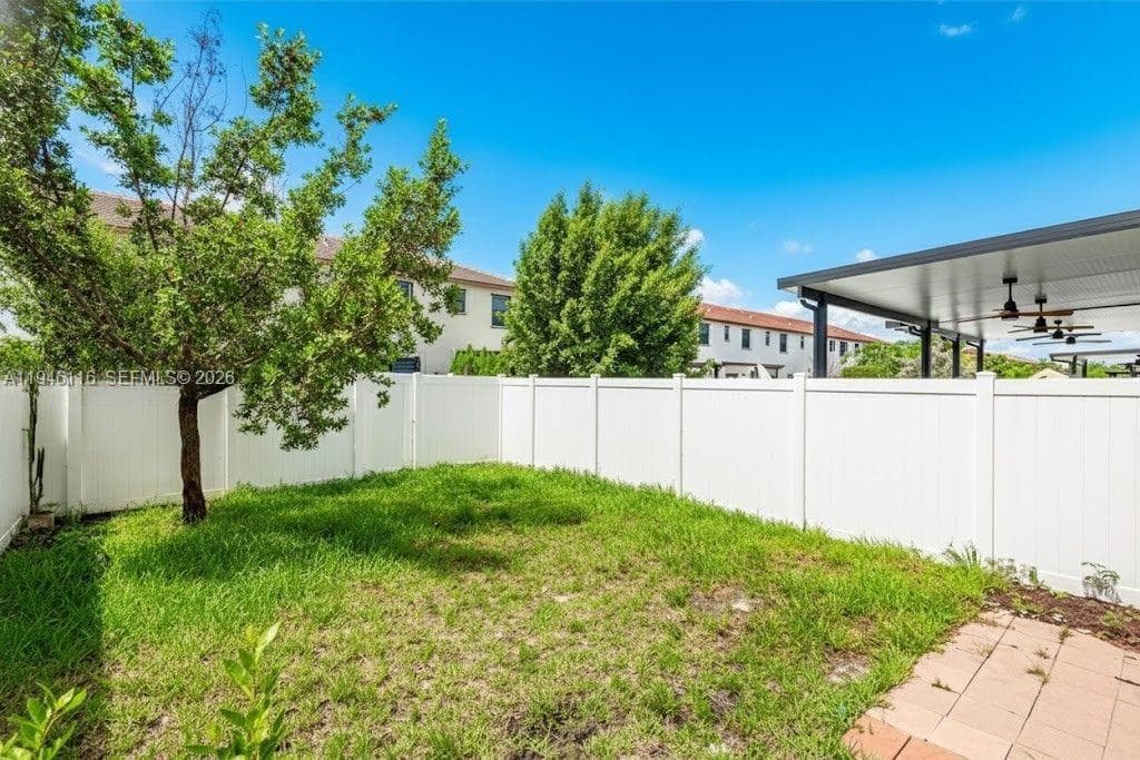 3326 W 112th St, Hialeah FL 33018 — 30