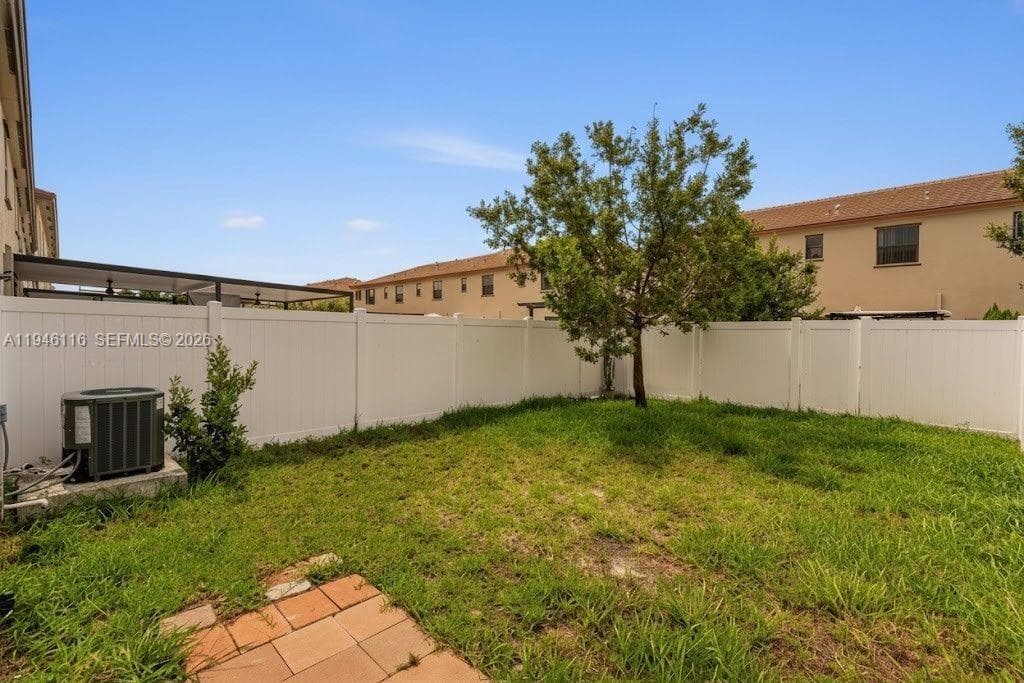 3326 W 112th St, Hialeah FL 33018 — 31