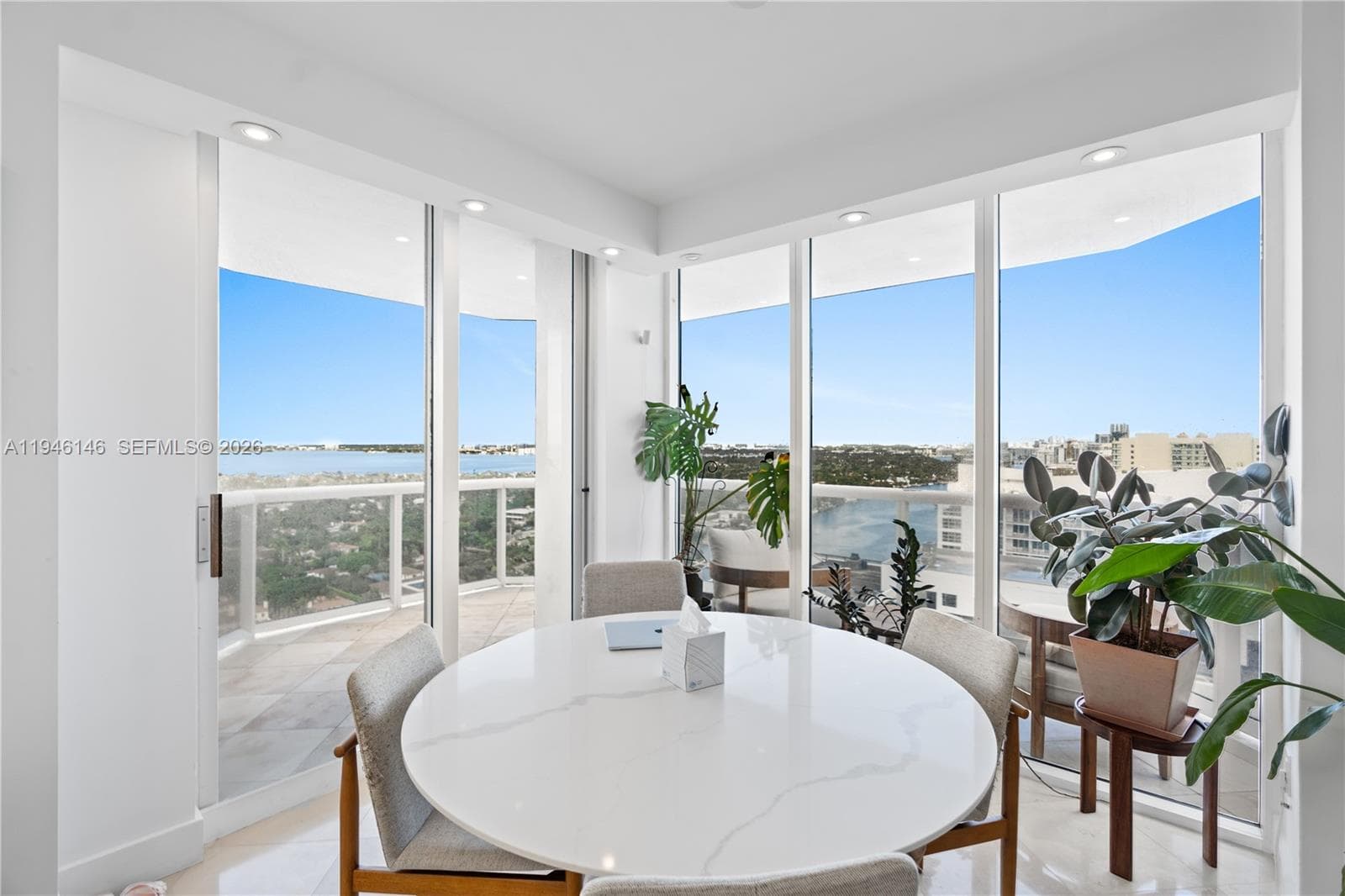 4779 Collins Ave # 2607, Miami Beach FL 33140 — 16