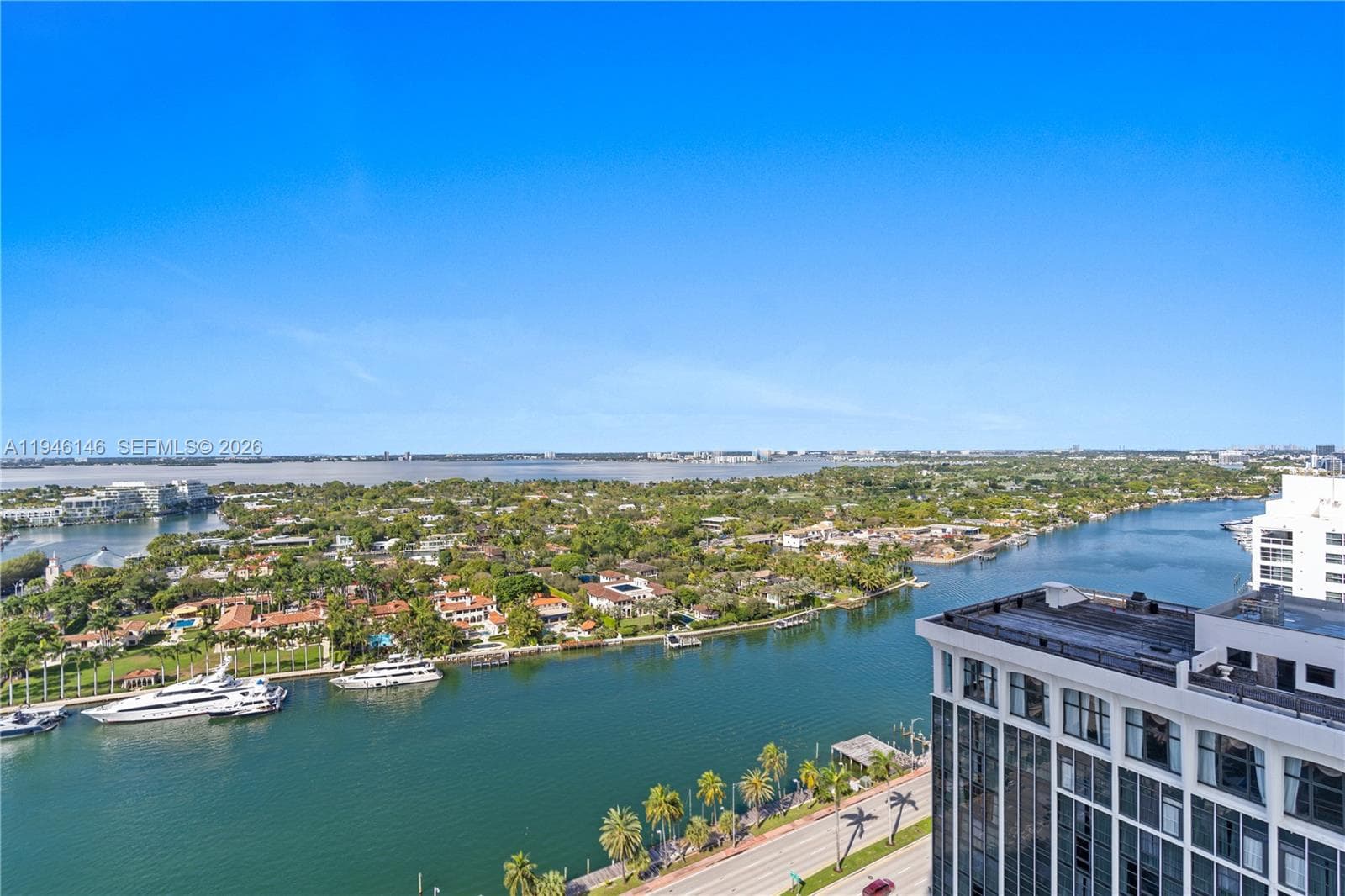 4779 Collins Ave # 2607, Miami Beach FL 33140 — 33