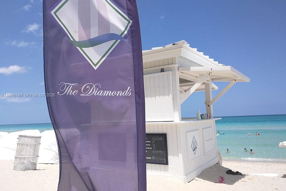 4779 Collins Ave # 2607, Miami Beach FL 33140 — 45