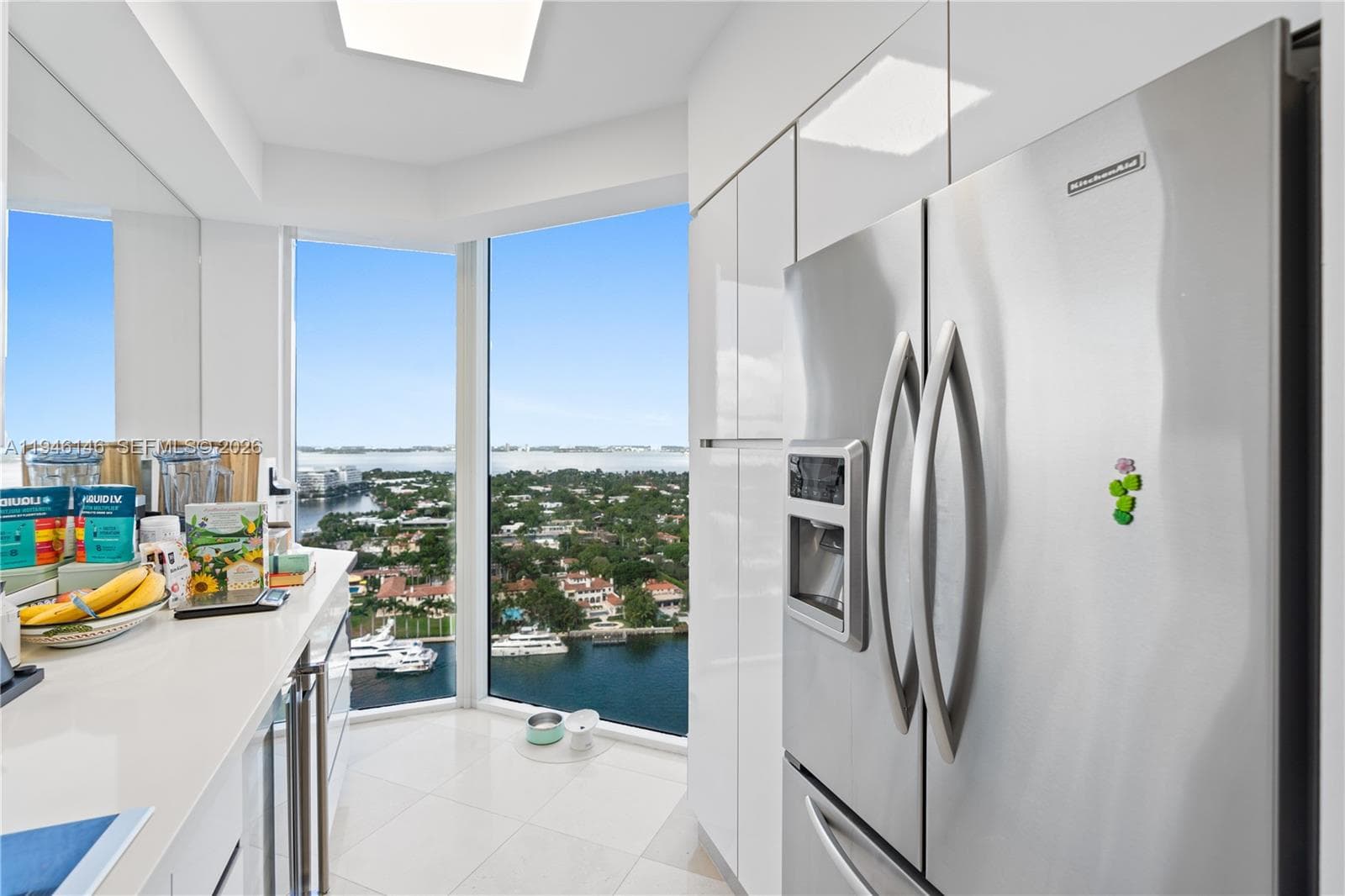 4779 Collins Ave # 2607, Miami Beach FL 33140 — 18