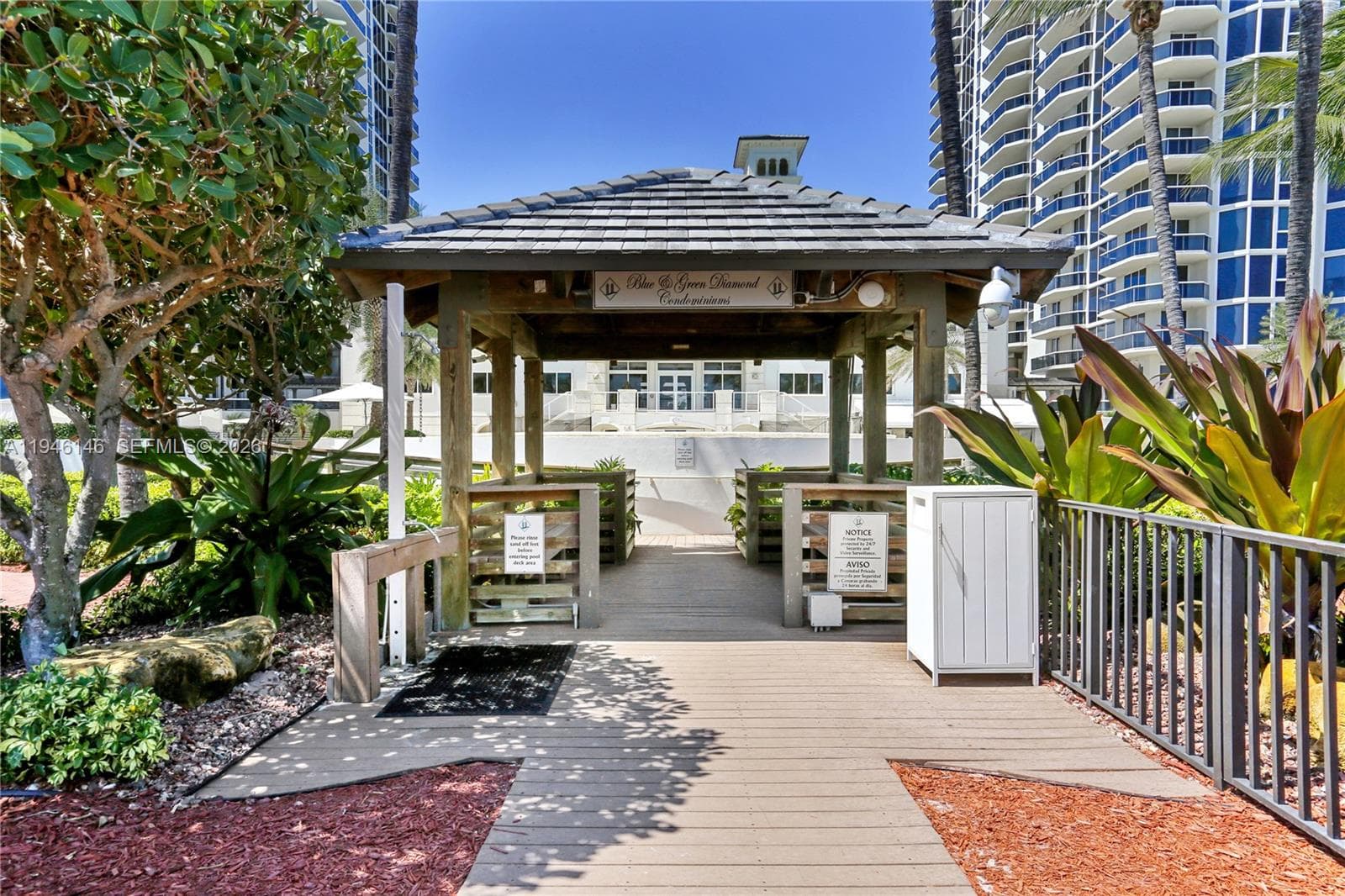 4779 Collins Ave # 2607, Miami Beach FL 33140 — 54