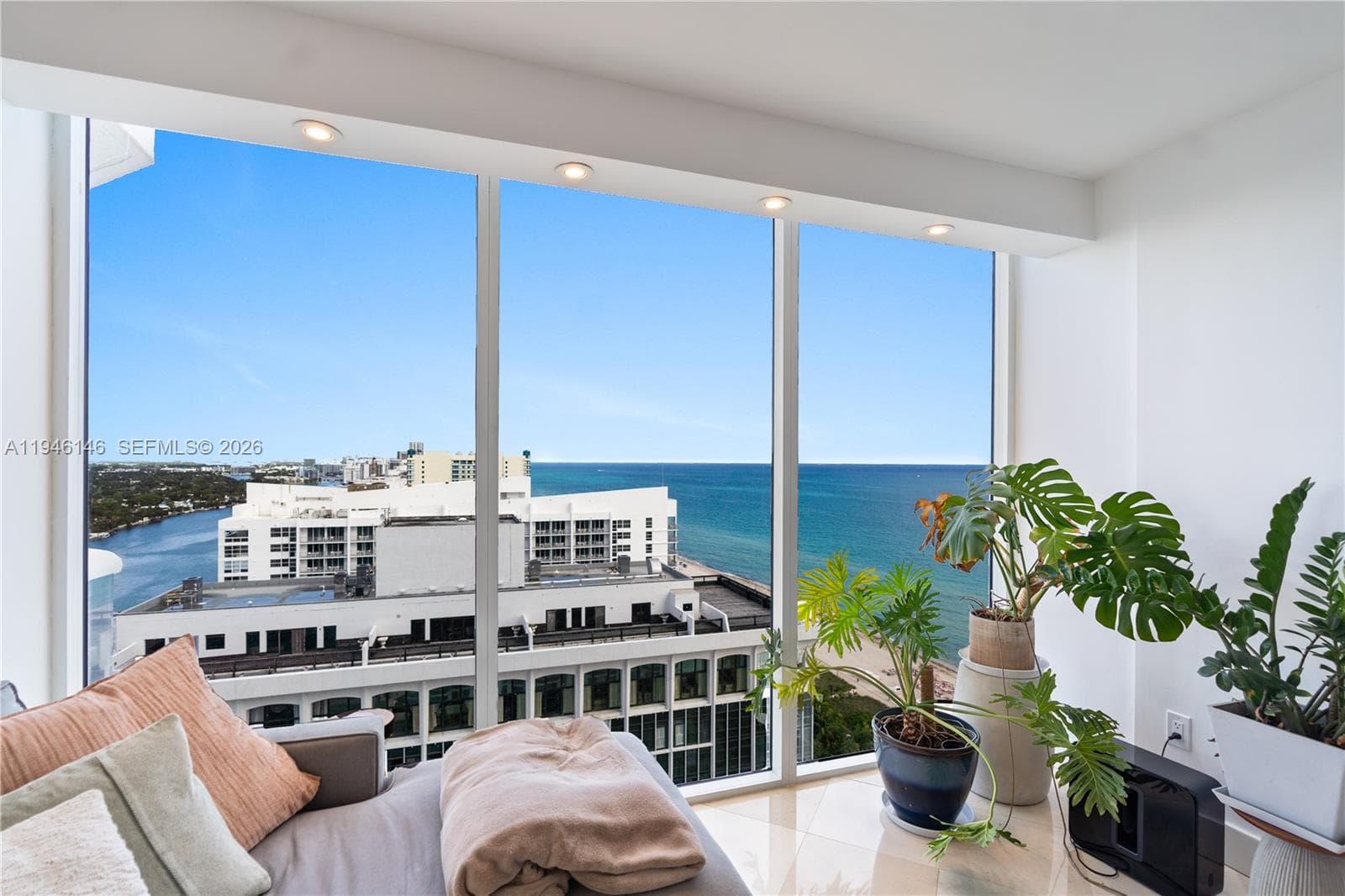 4779 Collins Ave # 2607, Miami Beach FL 33140 — 11