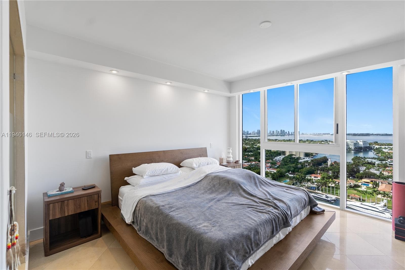 4779 Collins Ave # 2607, Miami Beach FL 33140 — 21