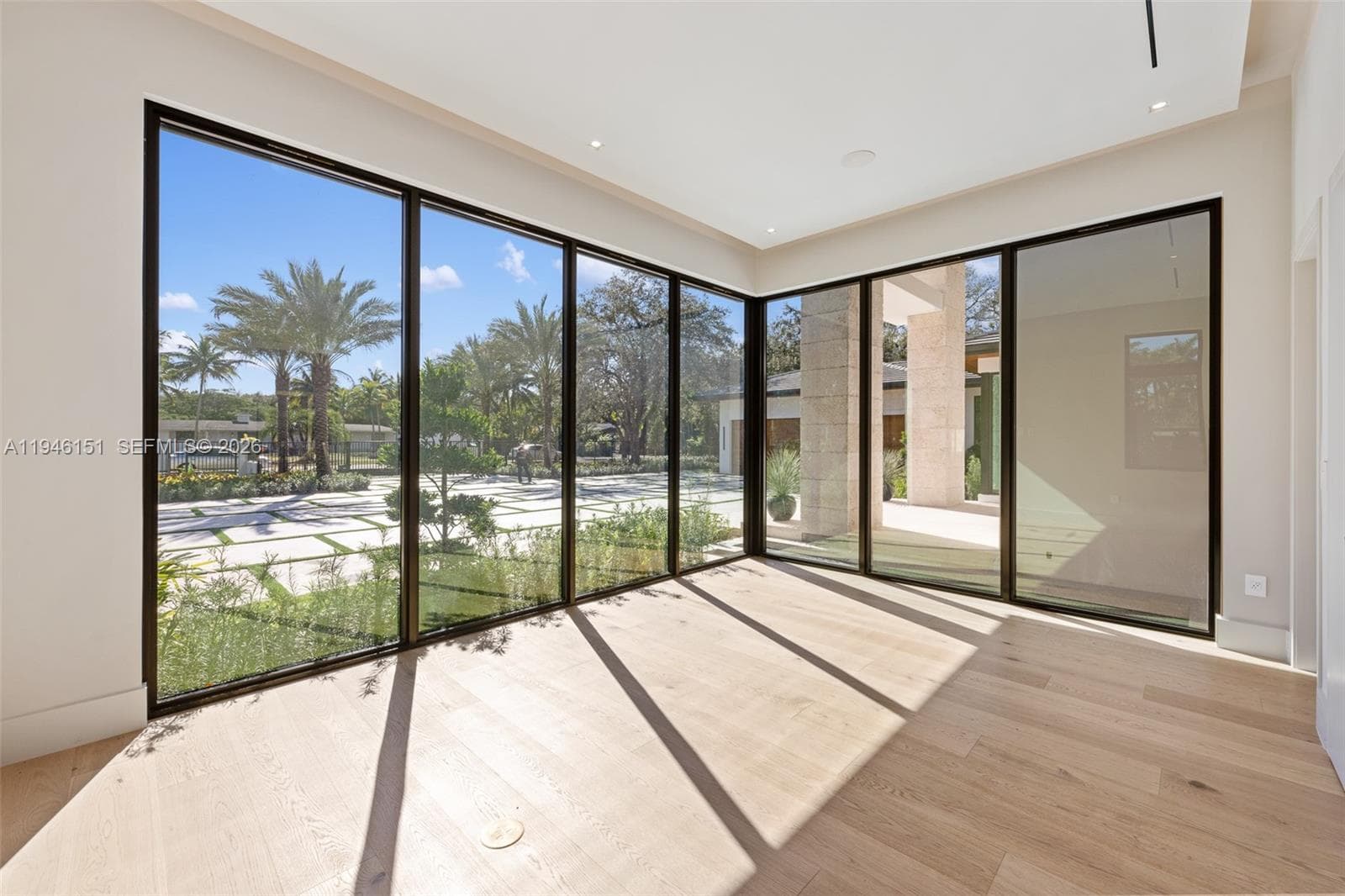 7725 SW 114th St, Pinecrest FL 33156 — 73