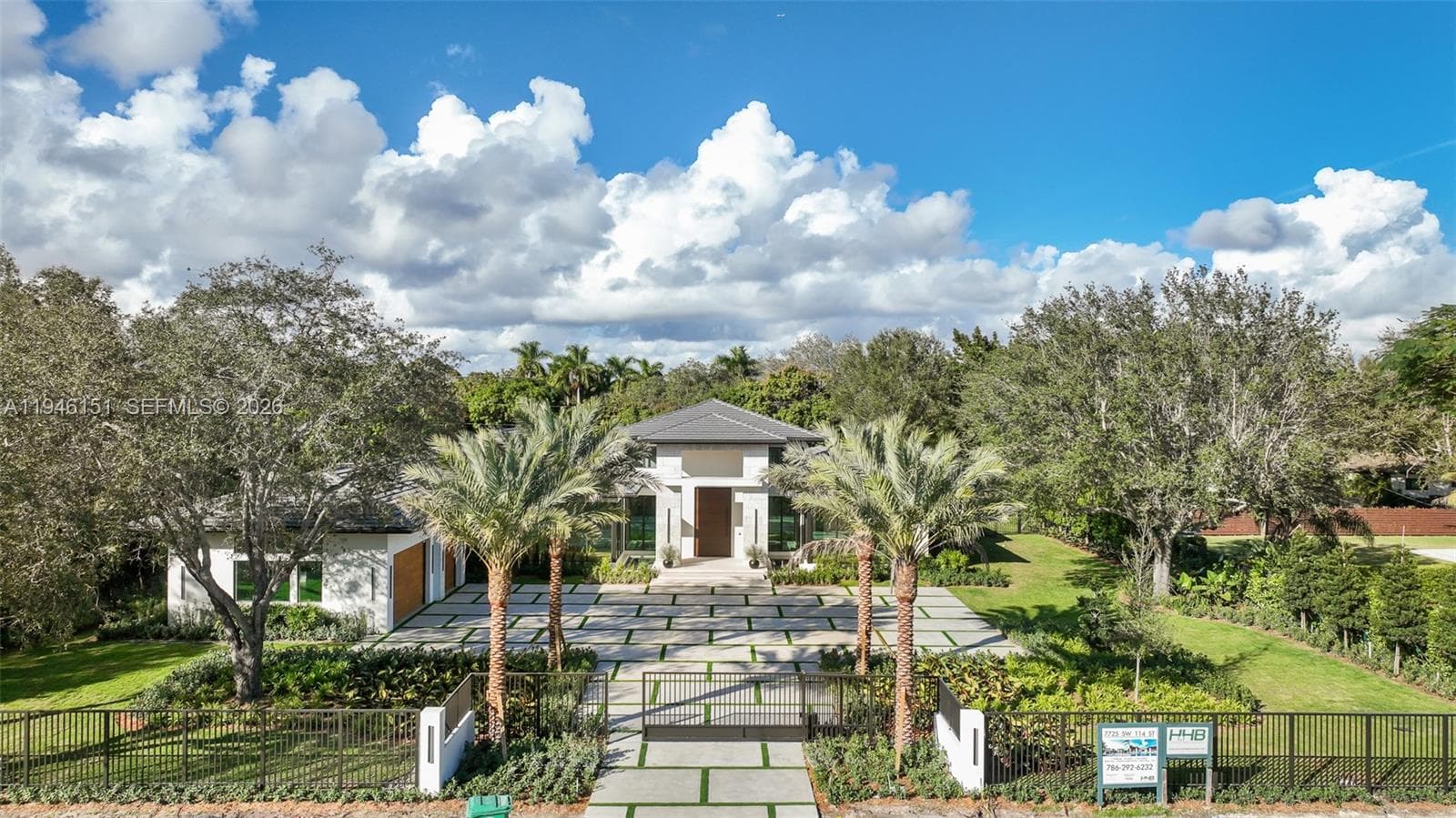 7725 SW 114th St, Pinecrest FL 33156 — 10