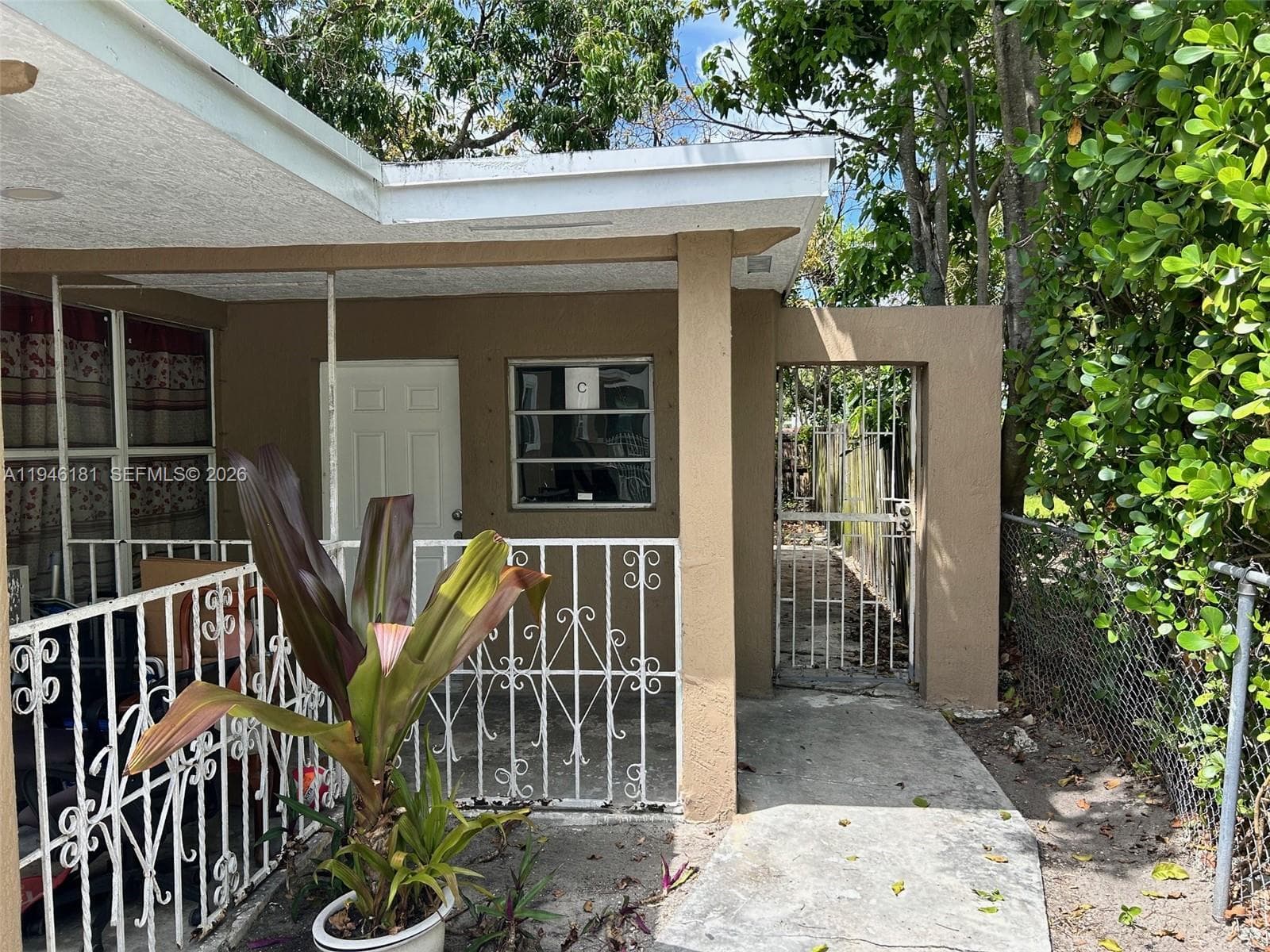 261 NW 49th St # C, Miami FL 33127 — 13