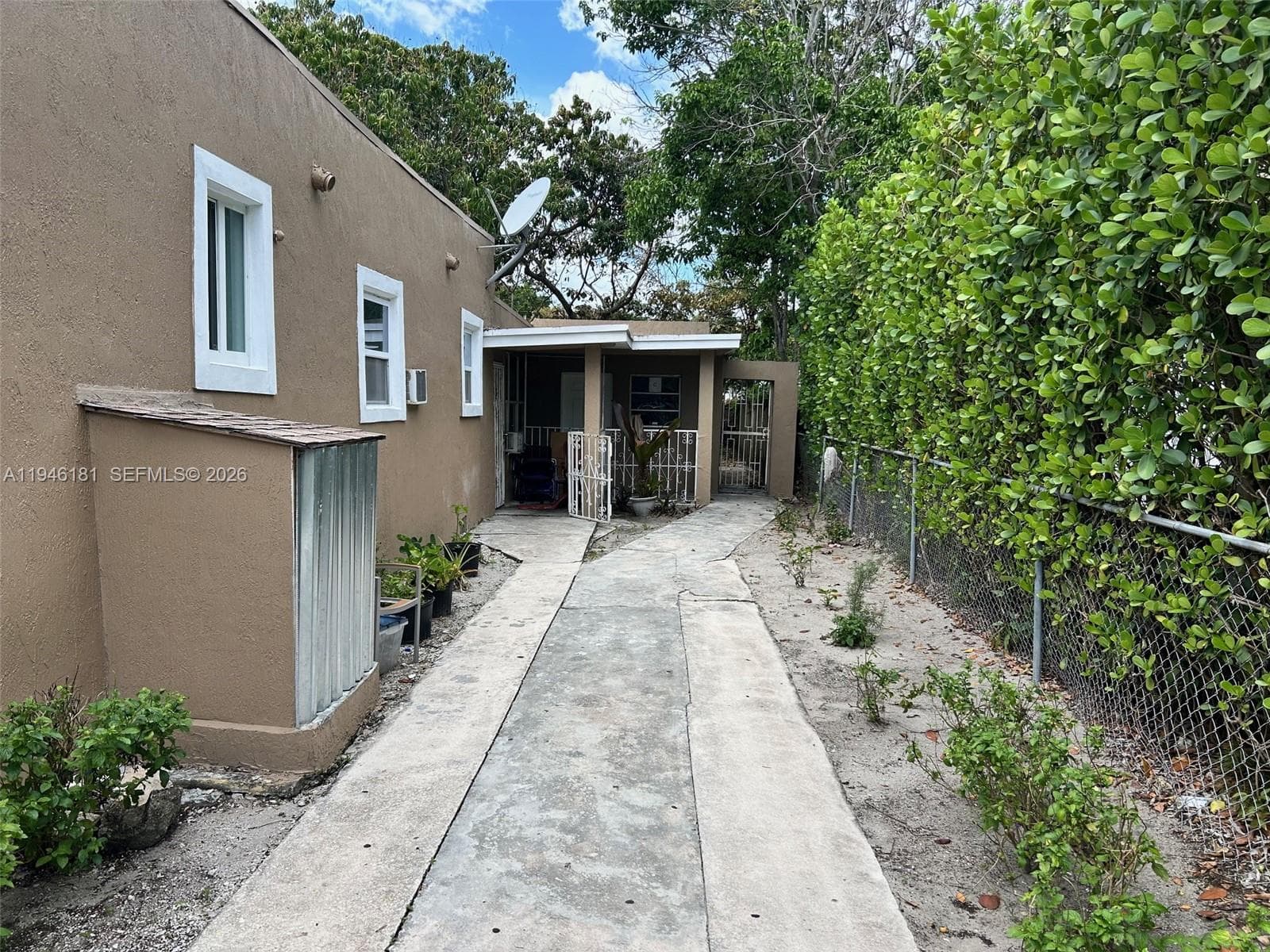 261 NW 49th St # C, Miami FL 33127 — 11