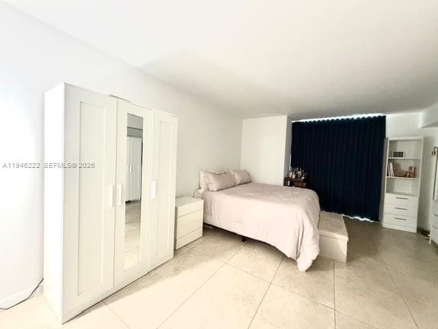 50 Biscayne Blvd # 705, Miami FL 33132 — 41
