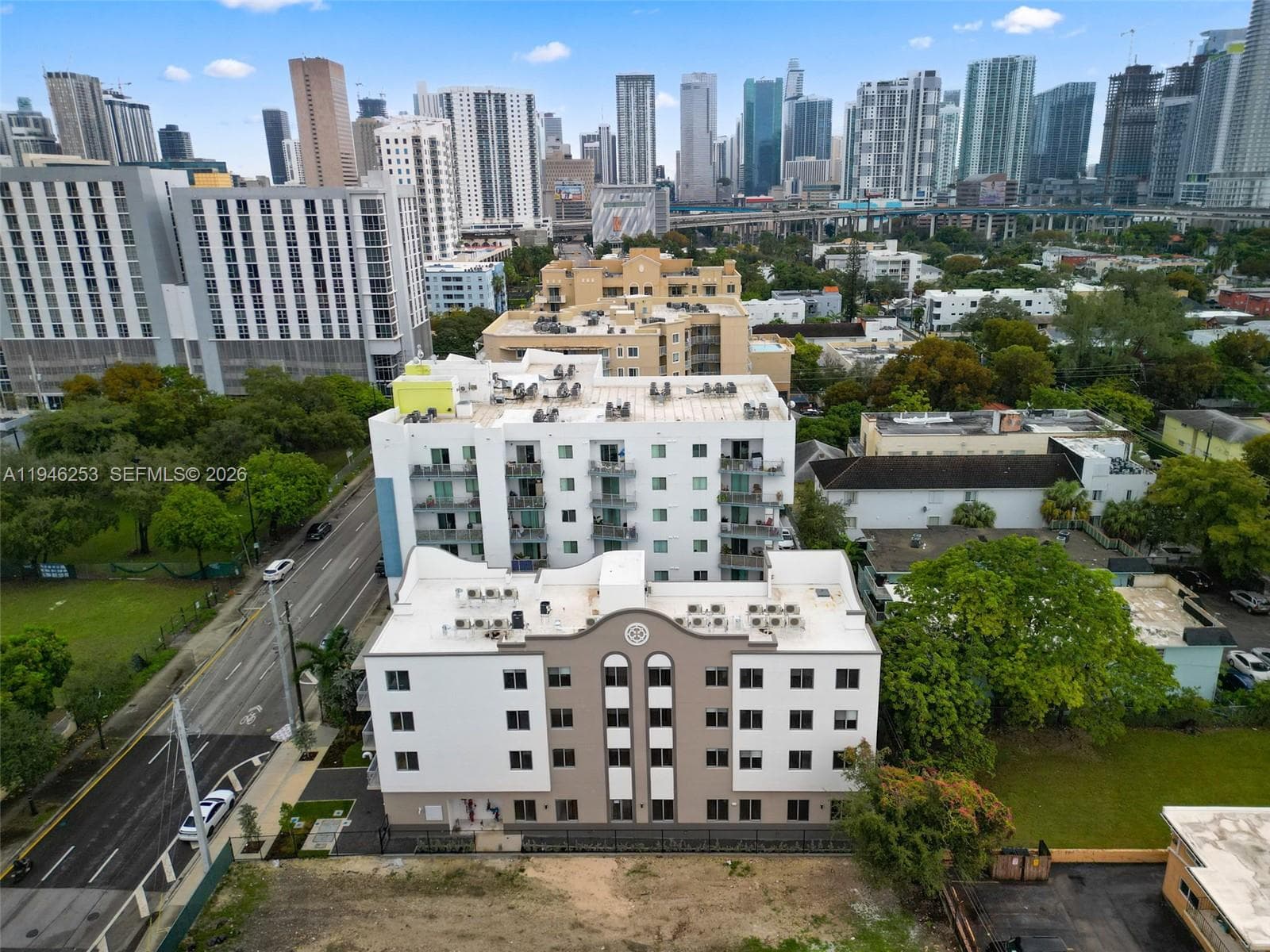 650 SW 1st St # 305, Miami FL 33130 — 26