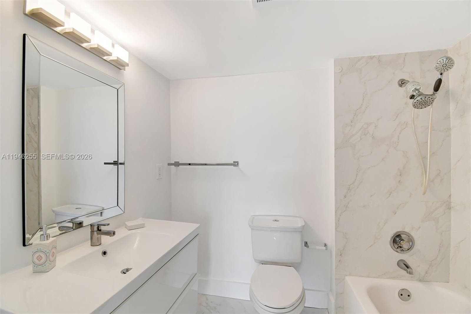 20100 W Country Club Dr # 1005, Aventura FL 33180 — 17
