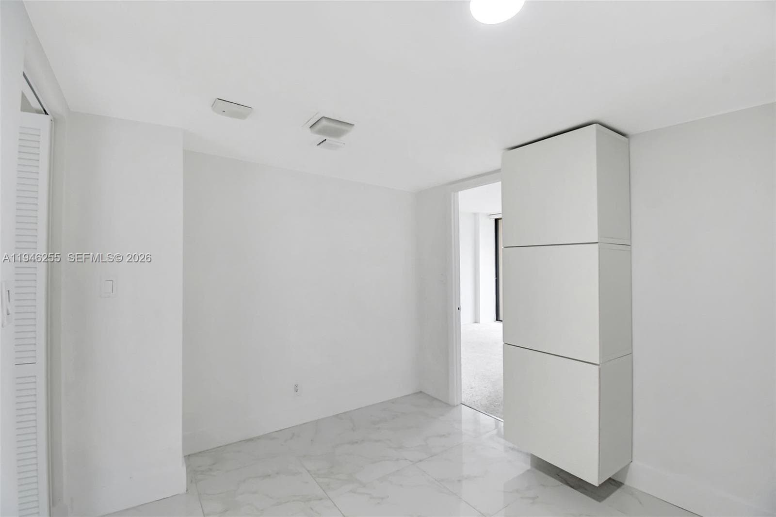 20100 W Country Club Dr # 1005, Aventura FL 33180 — 26